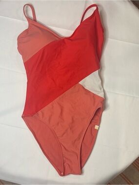 summersalt Colorblock One-Piece Swimsuit in Red, Coral & White